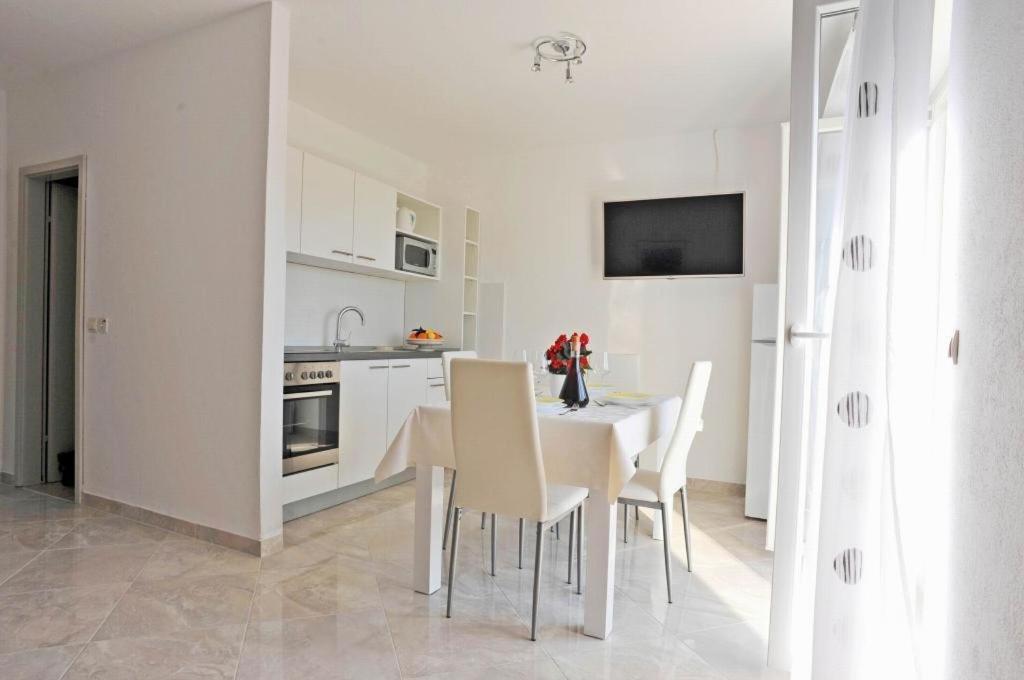 Apartments Lenka Sutivan ภายนอก รูปภาพ