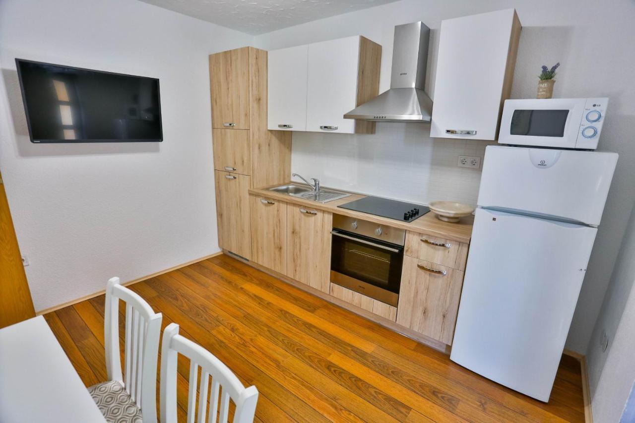 Apartments Lenka Sutivan ภายนอก รูปภาพ
