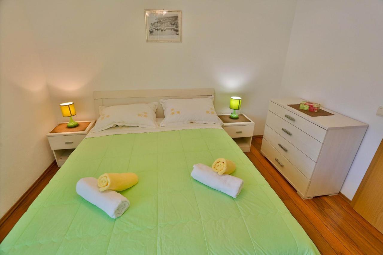 Apartments Lenka Sutivan ภายนอก รูปภาพ